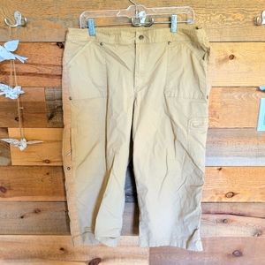 3/$25 EUC Danskin now capris